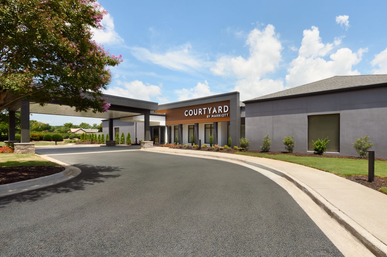 Courtyard by Marriott Atlanta Duluth/Gwinnett Place hotel exterior entrance